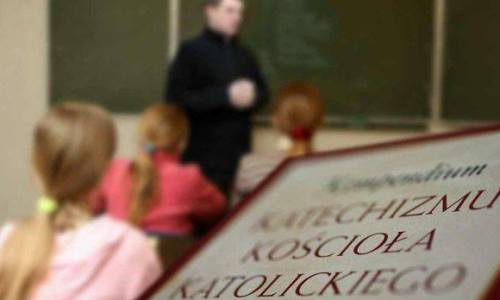 Czy będzie niższy wymiar godzin lekcji religii?